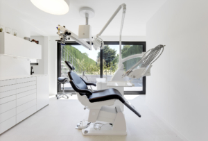 Finndent FD 8000+ Special, individuell gestaltete Behandlungseinheit